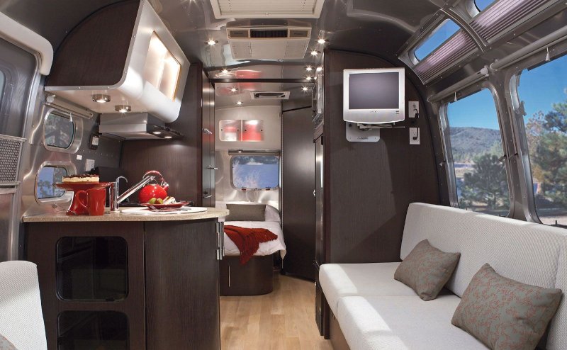 Автодом airstream