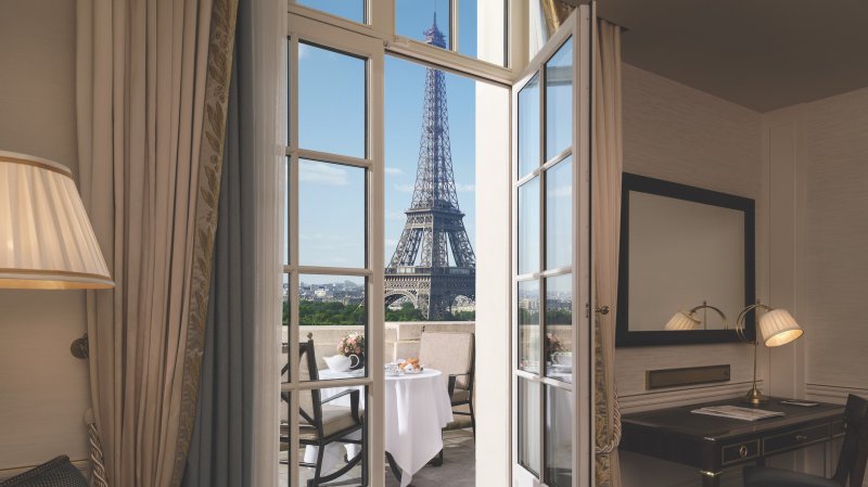 Eiffel tower paris