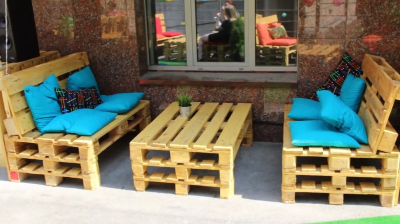 Мебель из европаллетов