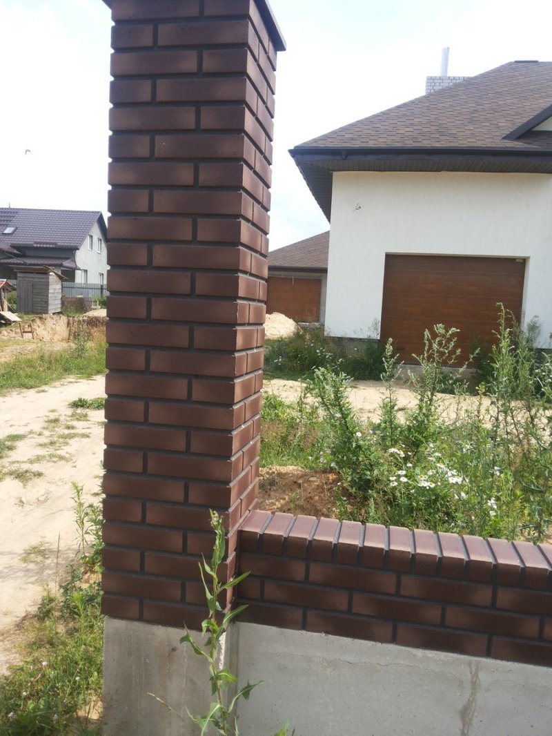 Кирпич для столбов забора