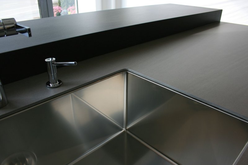 Столешницы из керамогранита laminam