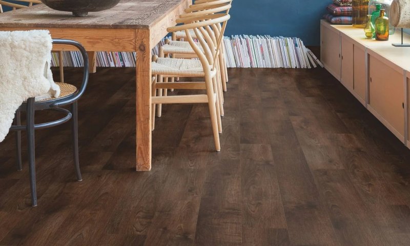 Пвхплитка quickstep дуб коричневый atmosphere aspc20244
