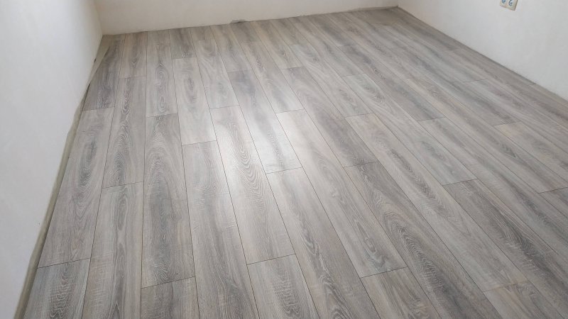 Ламинат kronotex mammut d3179 дуб эверест белый