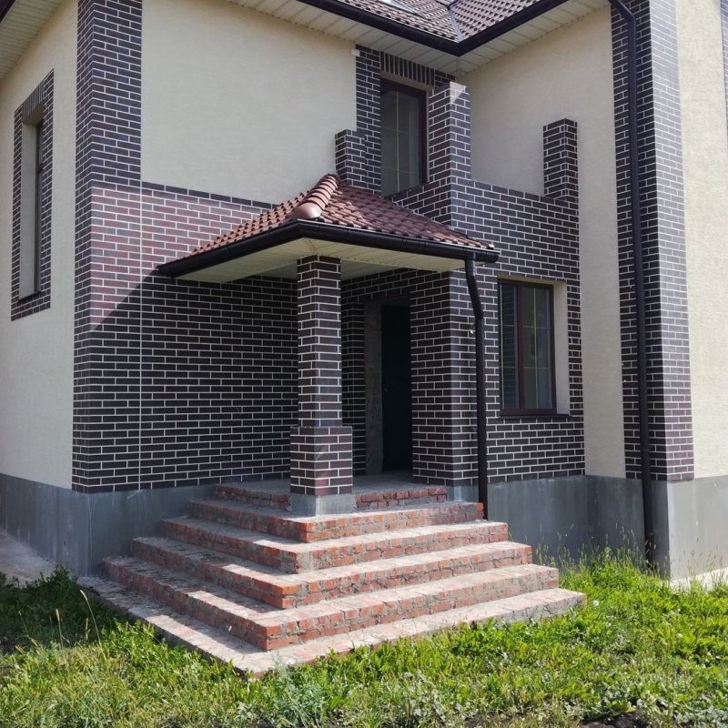 Фасад из гибкого кирпича