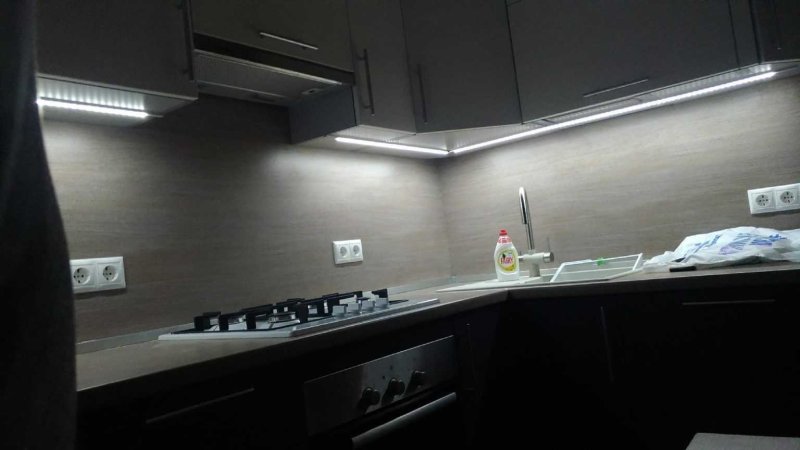 Подсветка кухни светодиодной лентой