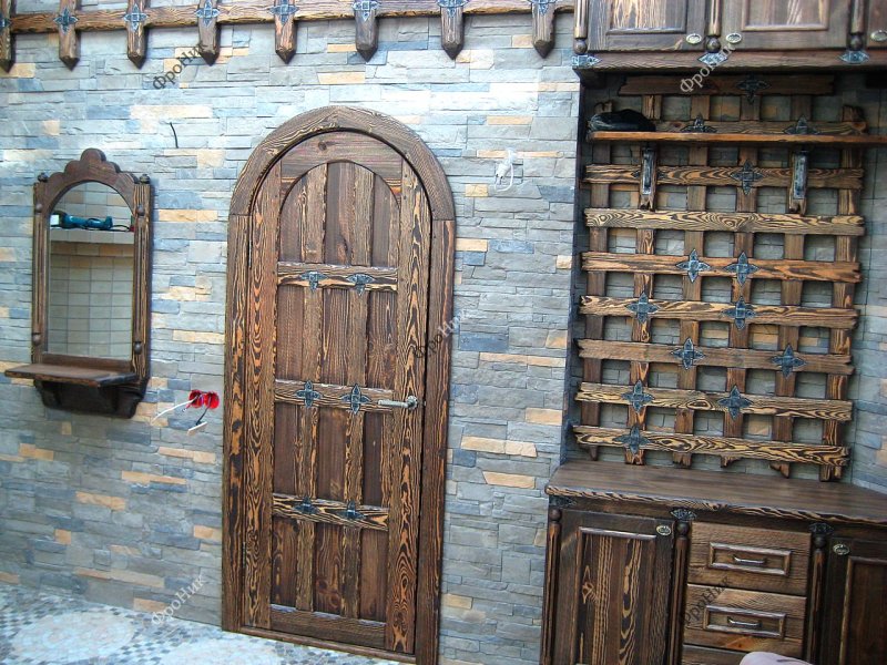 Двери под старину
