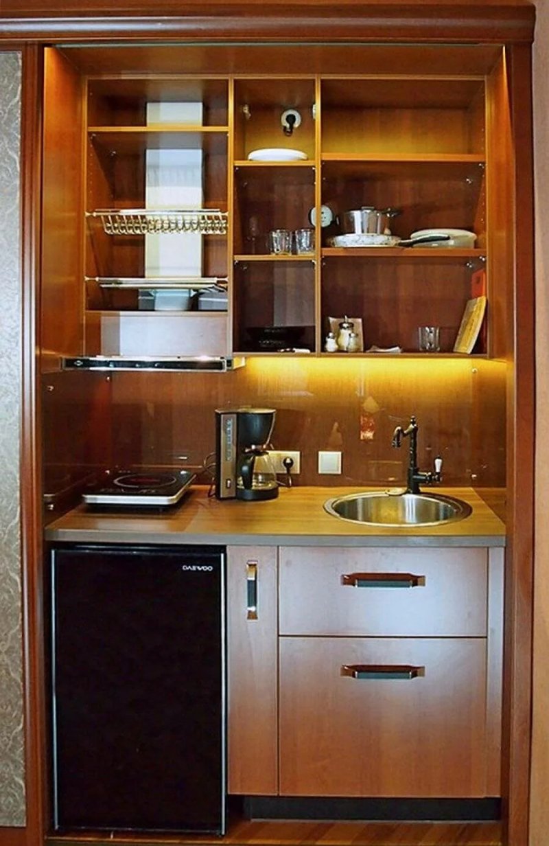 Мини кухня для студии