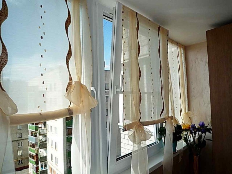Штора на балкон