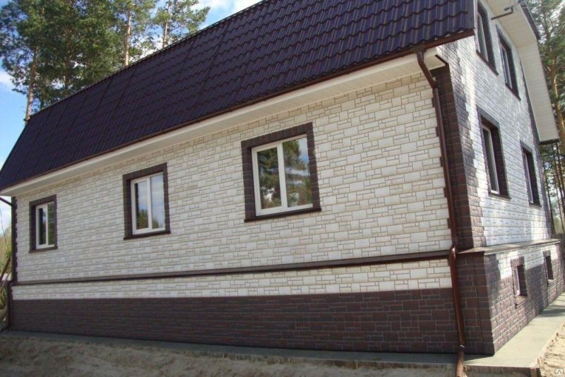 Дома обшитые фасадными панелями