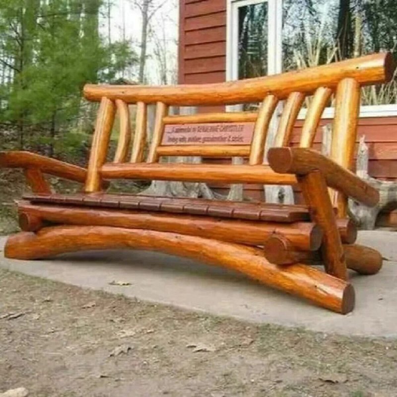 Оригинальные деревянные скамейки