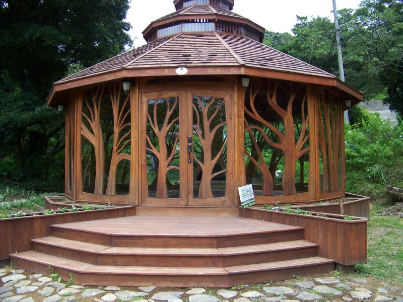 Wooden gazebo беседки
