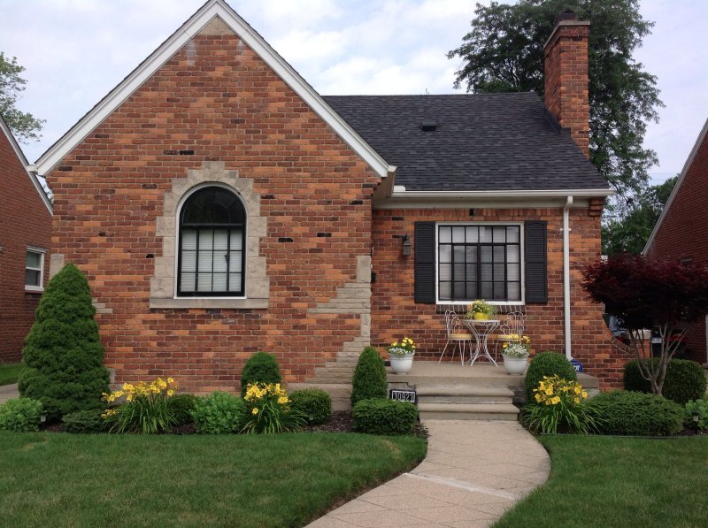 Speckled brick house эстония