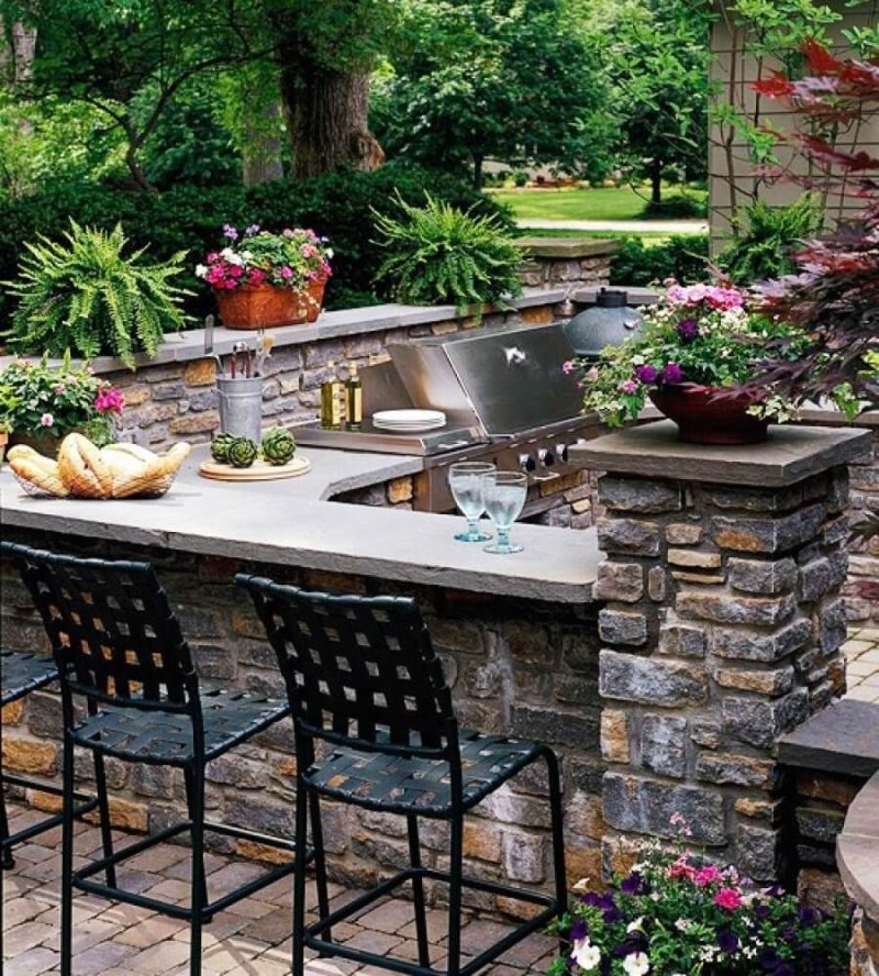 Outdoor kitchen design