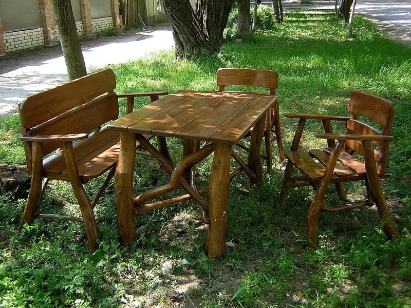 Деревянная садовая мебель