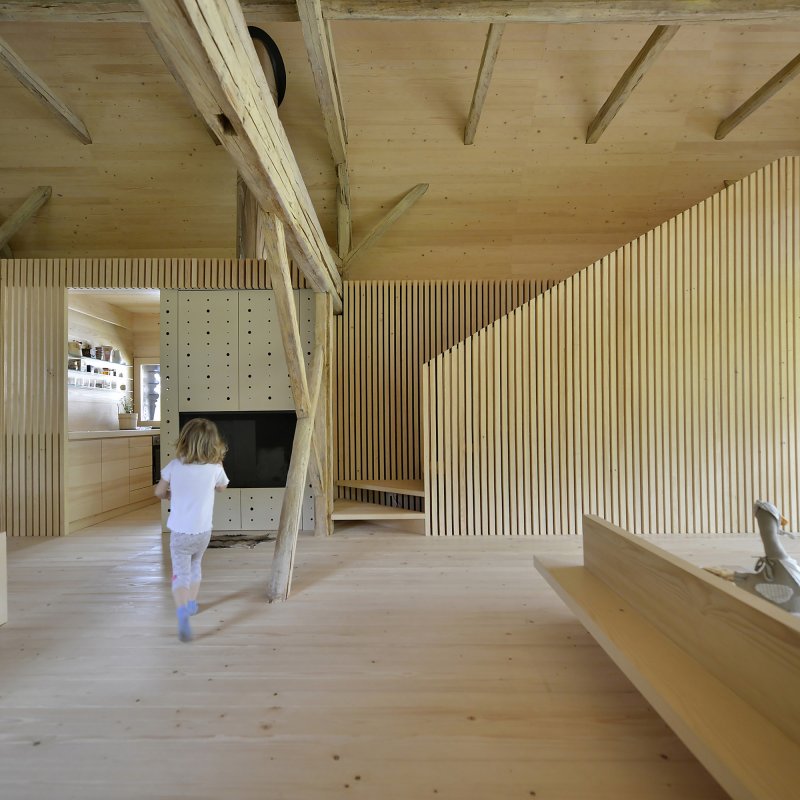Домсарай barn house внутри