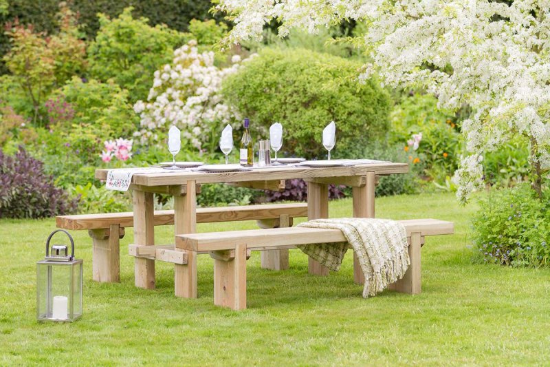 Garden table