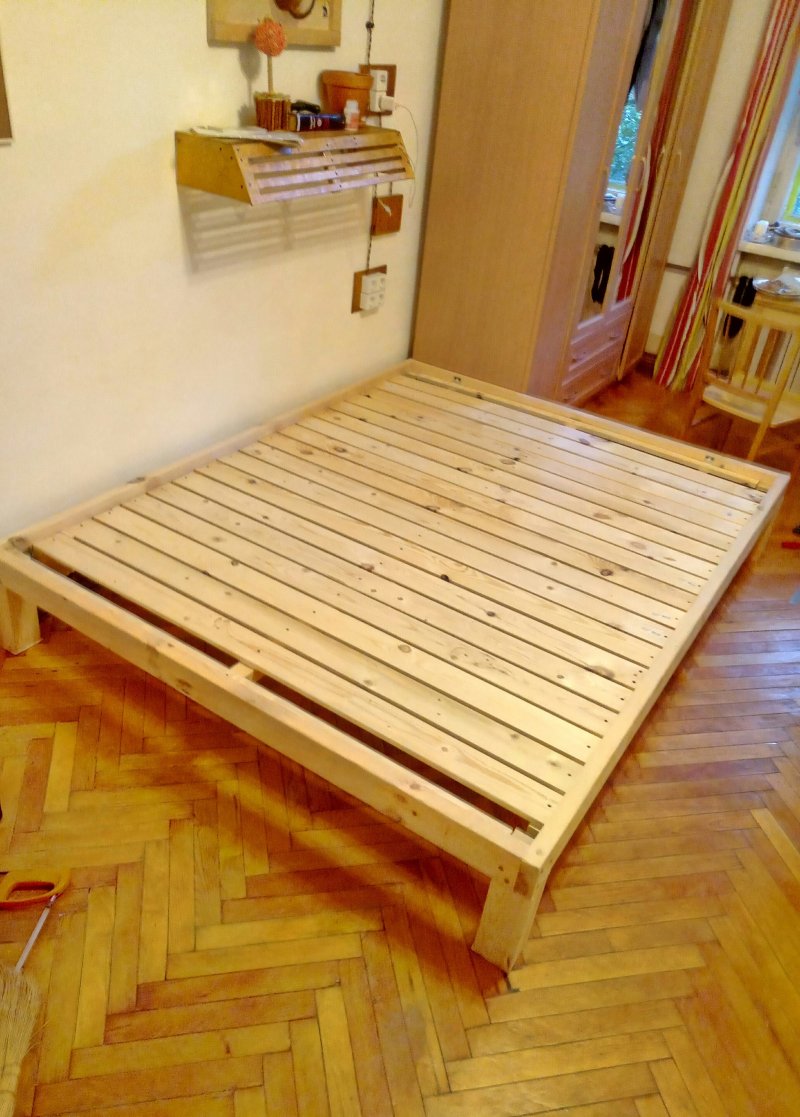 Кровать из брусков