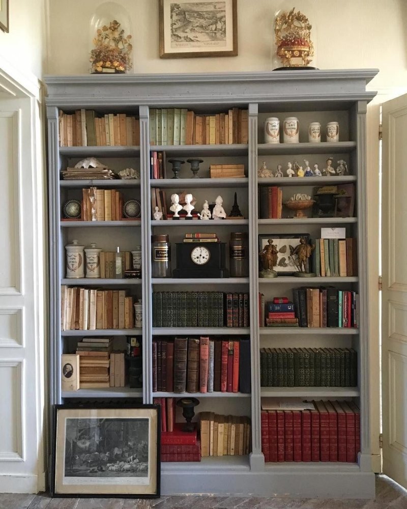 Книжные стеллажи в интерьере
