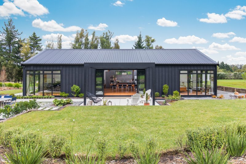 Беседка в стиле барнхаус barn house