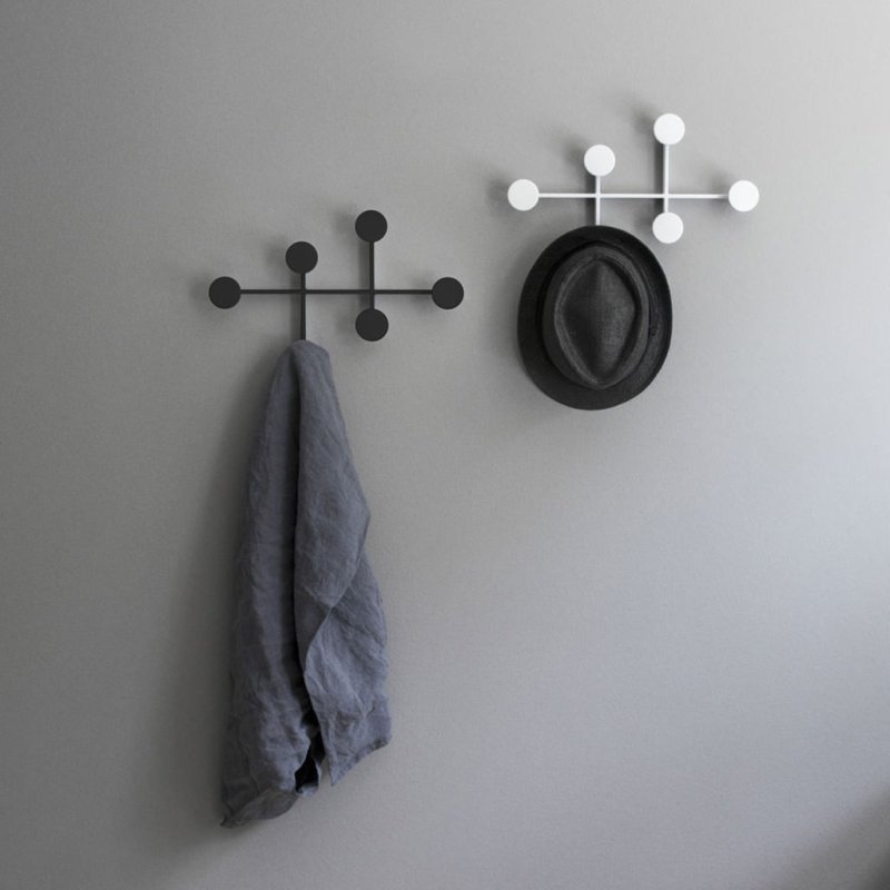 Coat hanger black afteroom