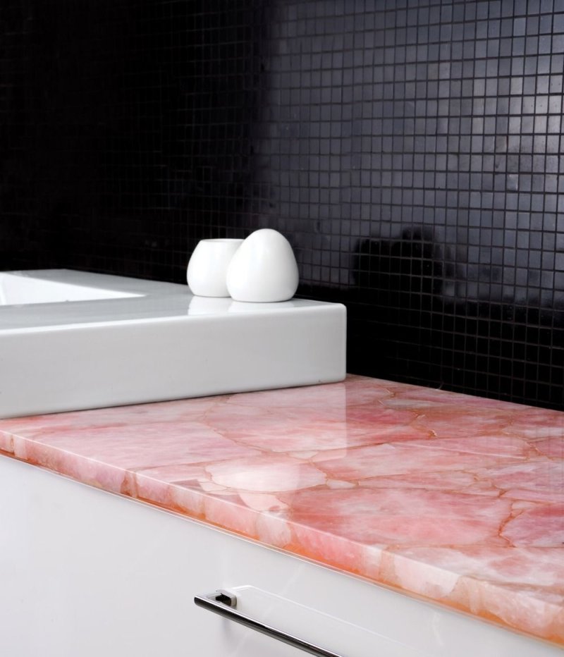 Розовый кварц caesarstone