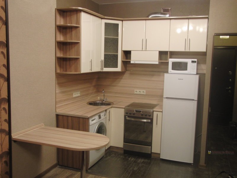 Угловая мини кухня
