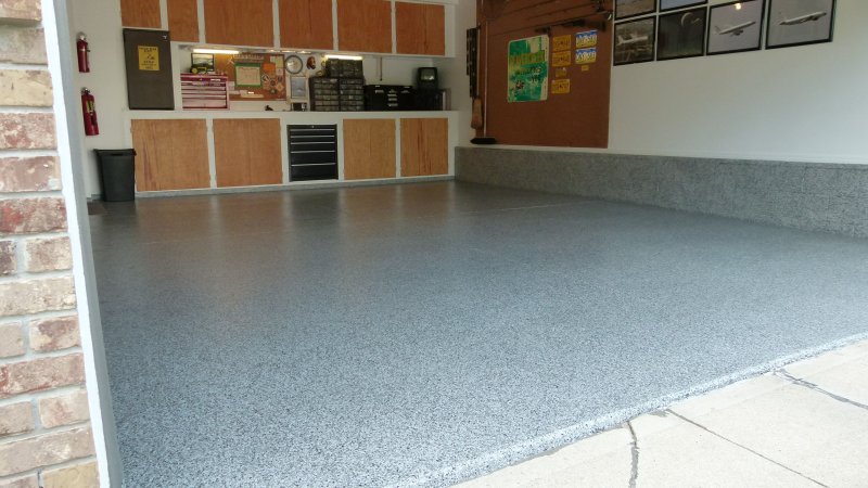 Epoxy garage floor