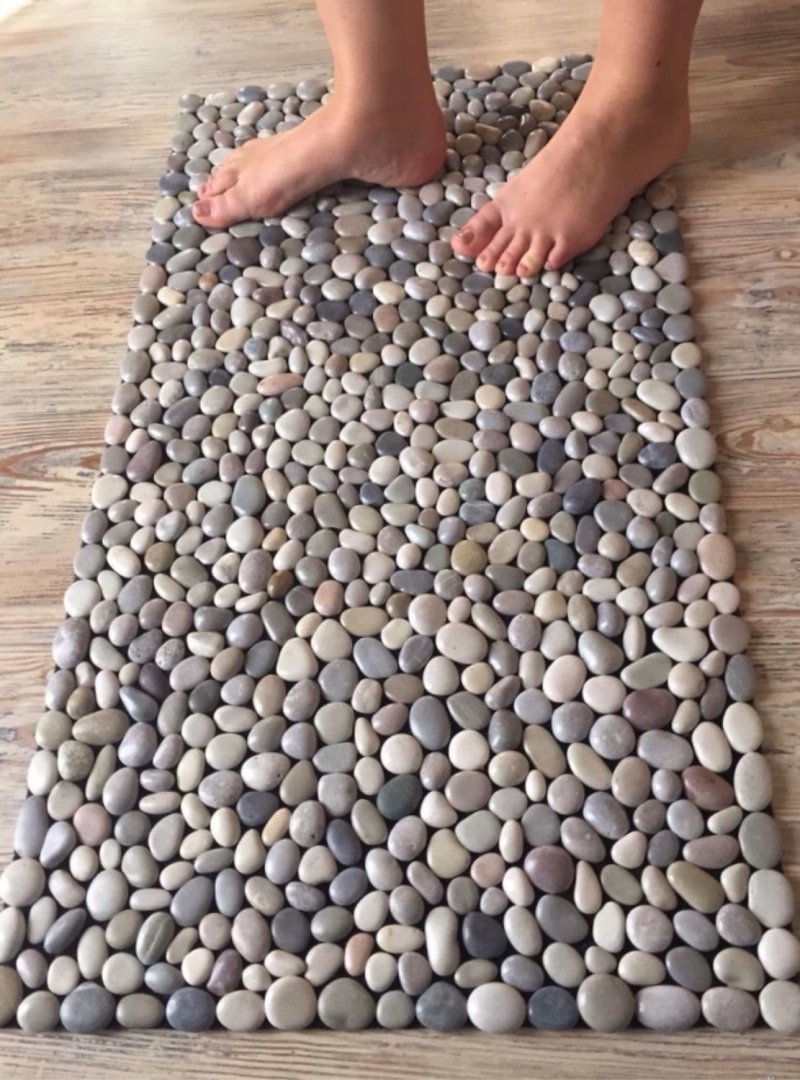 Коврик из гальки