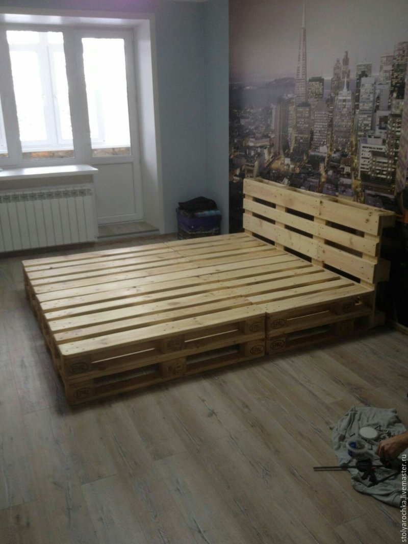 Кровати из поддонов