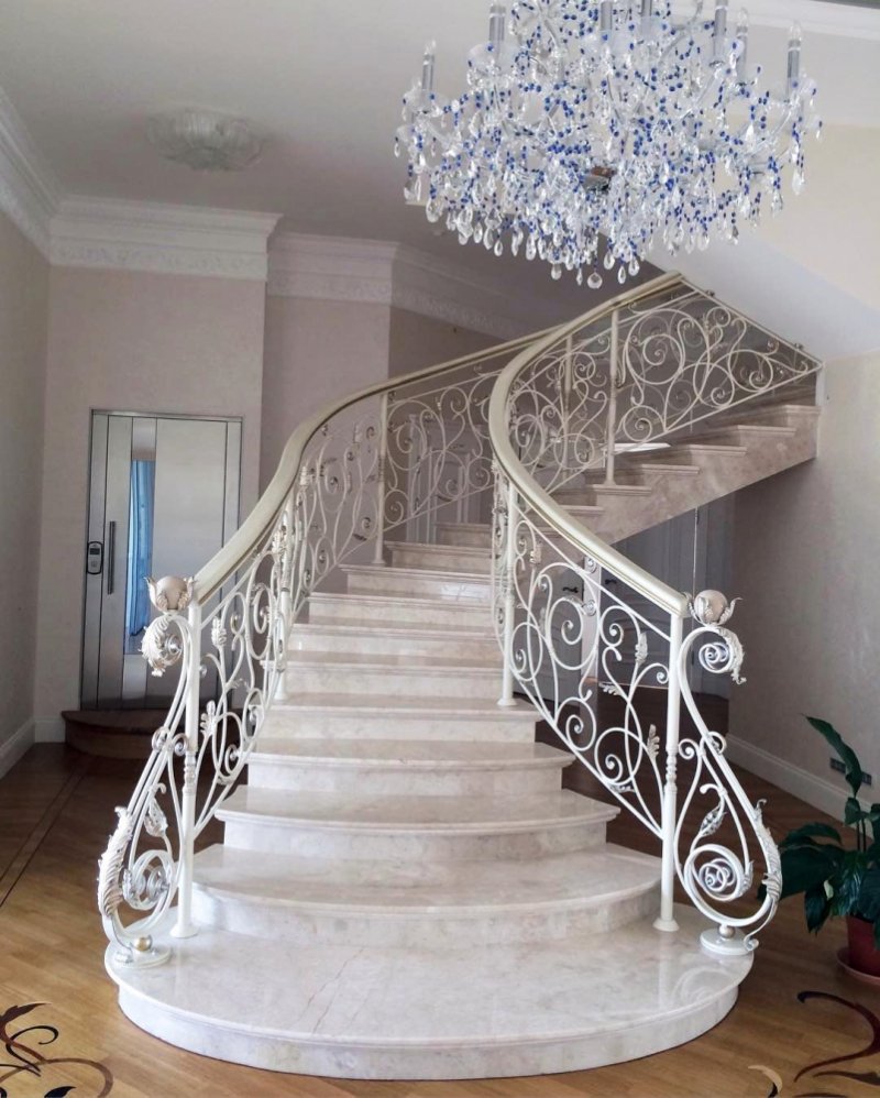 Кованая лестница