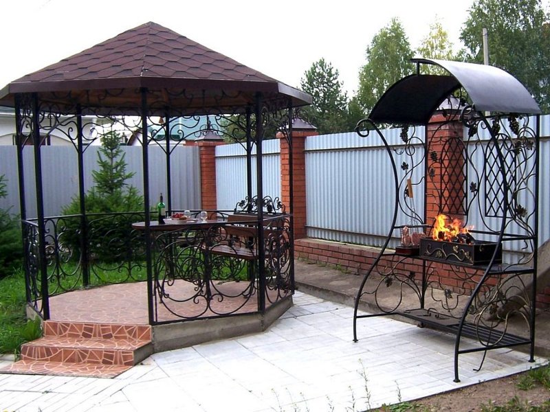 Беседка кованая