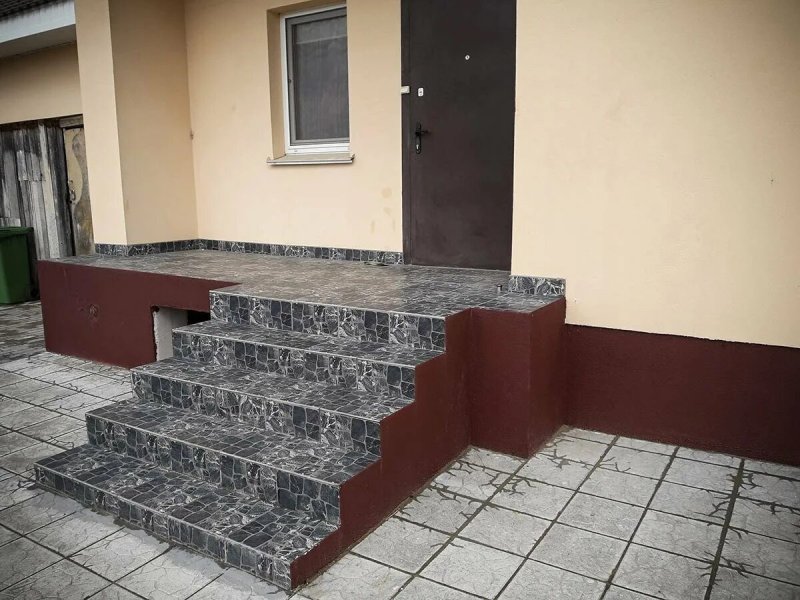 Крыльцо из керамогранита