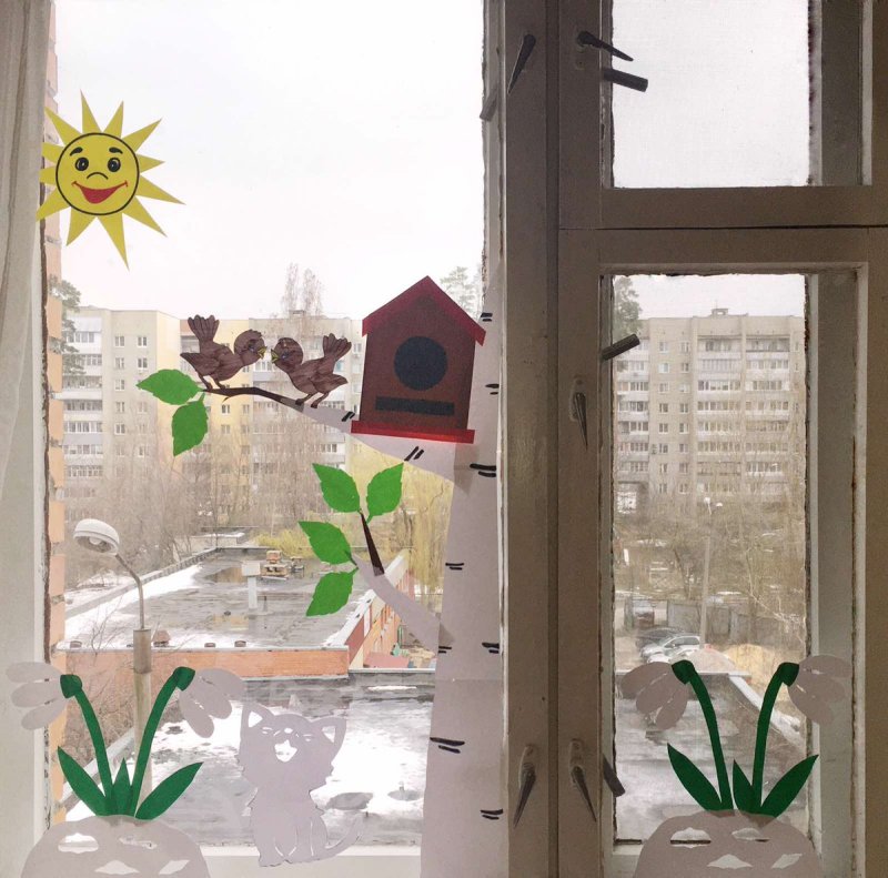 Украшение окон весной в детском саду