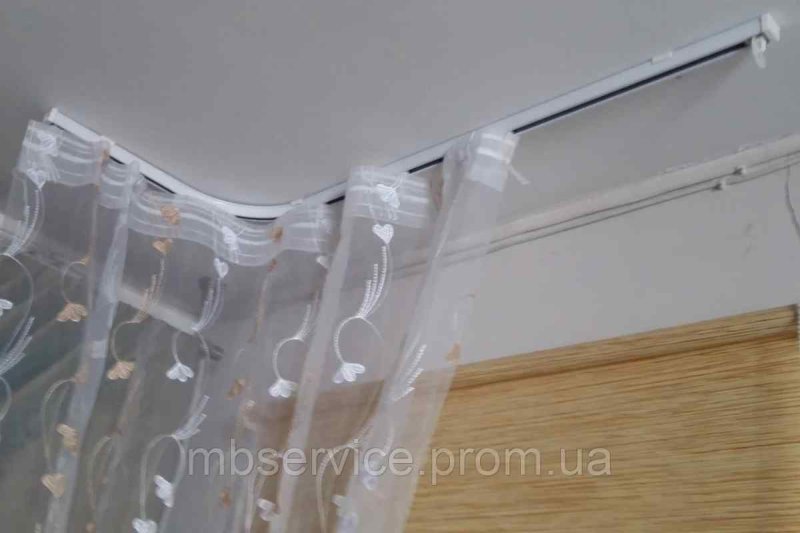 Карнизы для штор потолочные угловые