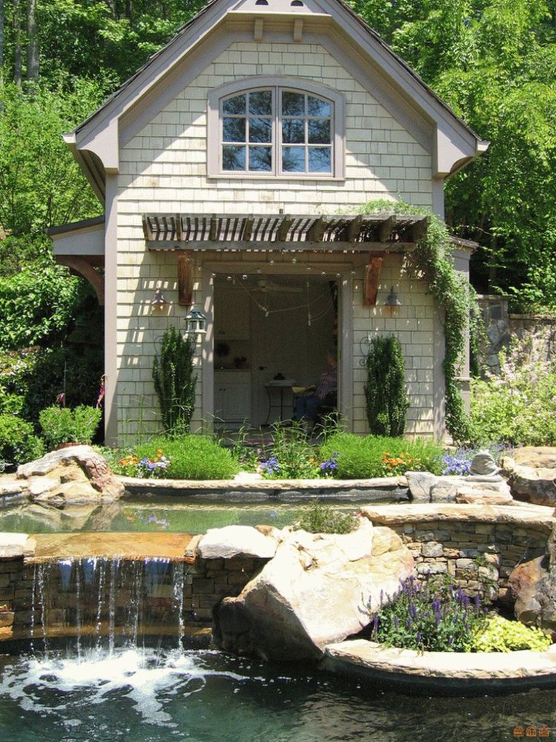 Каменный tiny house