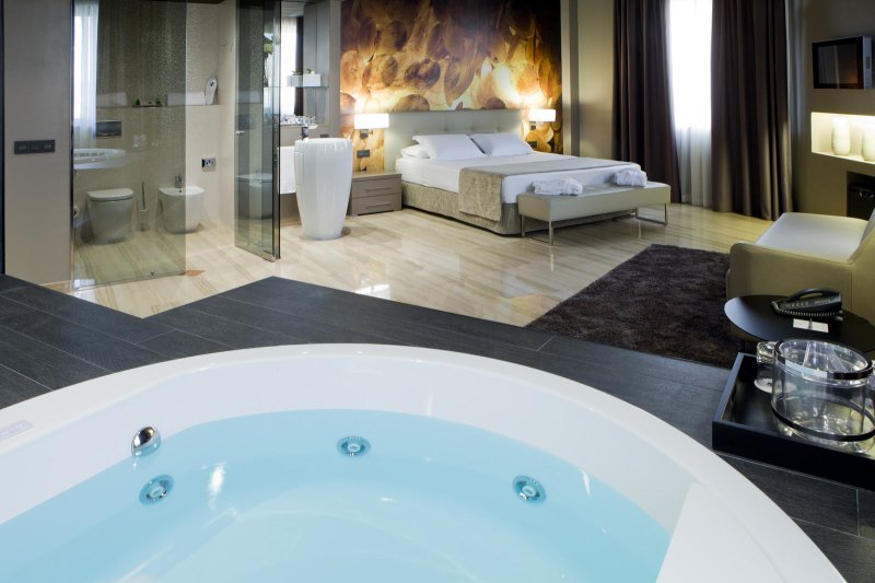 Спальни бассейн jacuzzi