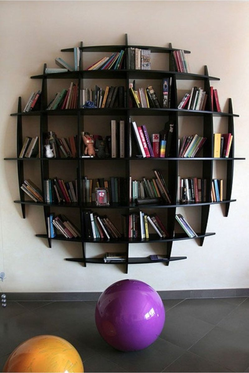 Современная книжная полка