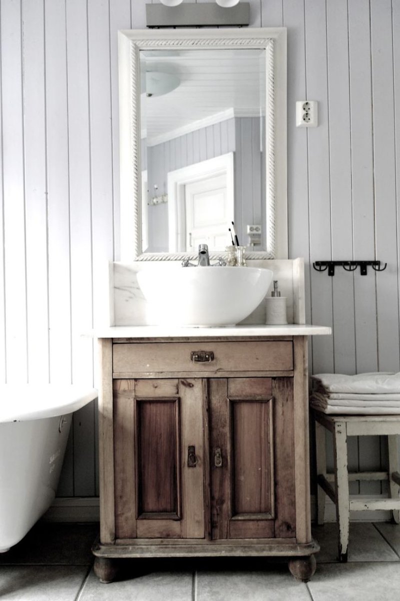 Farmhouse bathroom