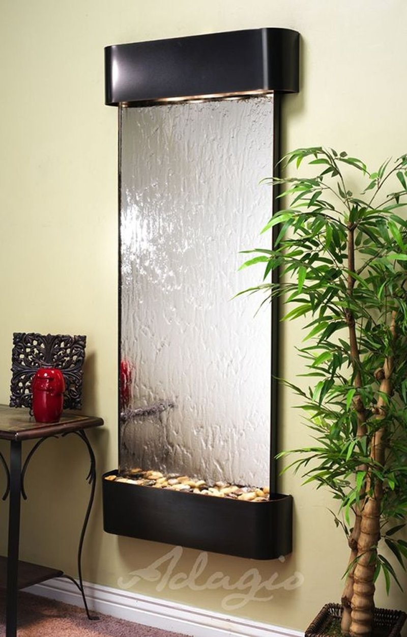 Wall fountain