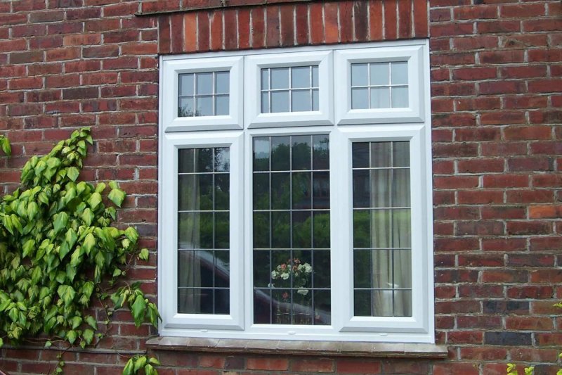 Aluminium casement window