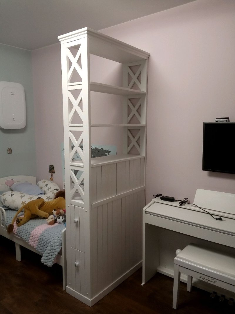 Стеллаж для зонирования комнаты