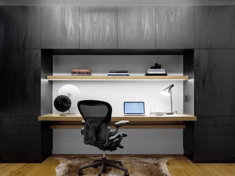 Стул herman miller aeron