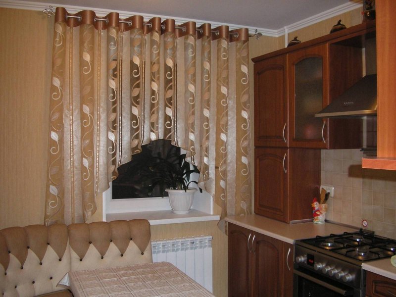 Дизайн штор для кухни