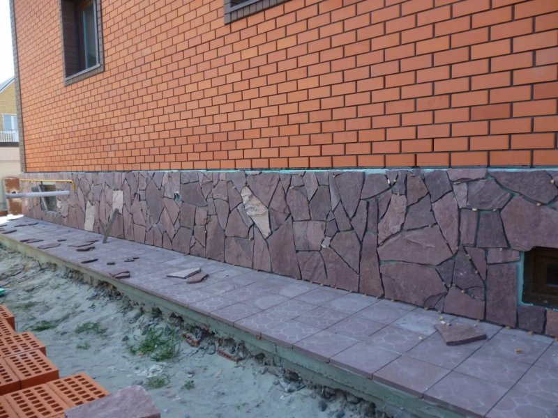 Материалы для облицовки цоколя