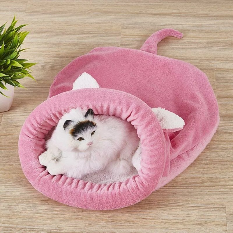 Лежанка для котенка