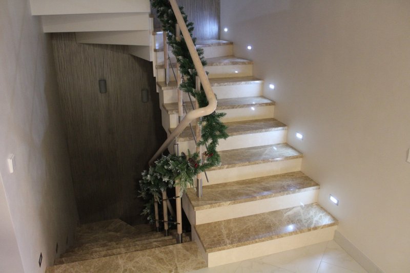 Лестница из искусственного камня