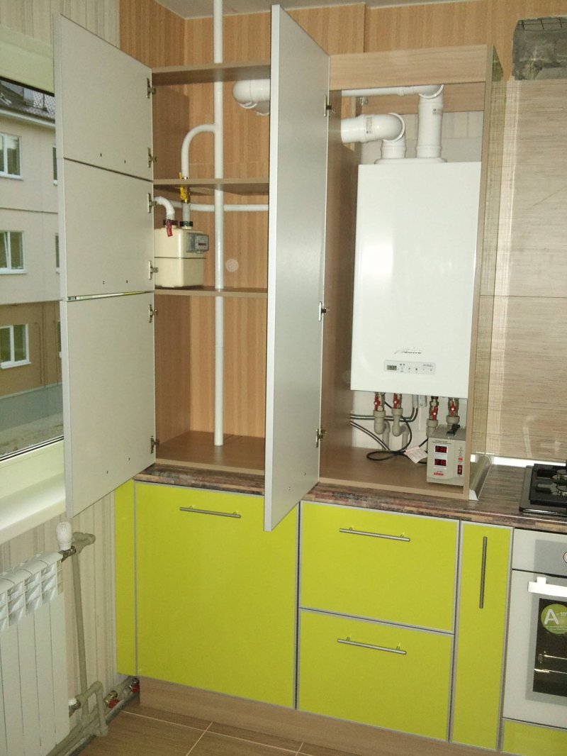 Кухонный гарнитур с газовым котлом