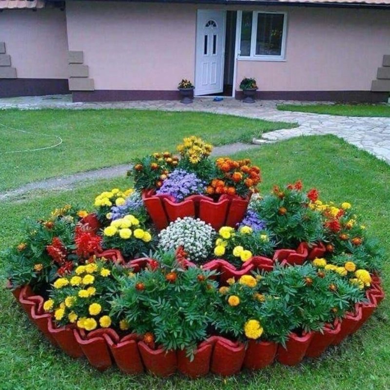 Цветочная клумба