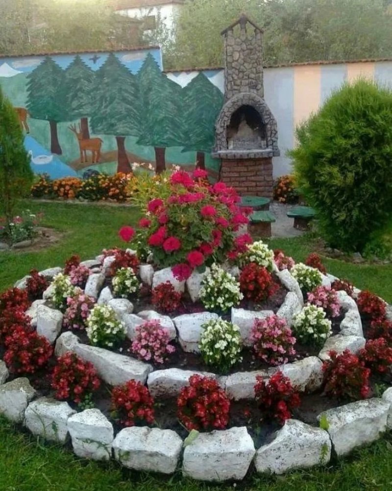Клумба для цветов
