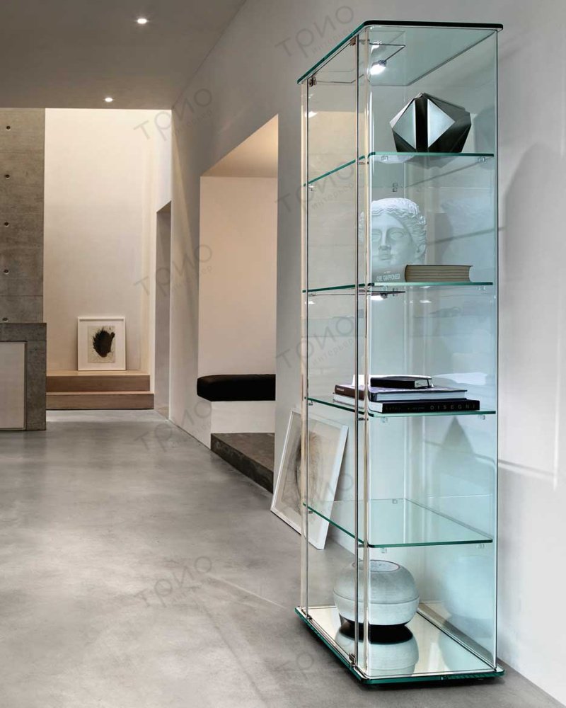 Cattelan italia витрина